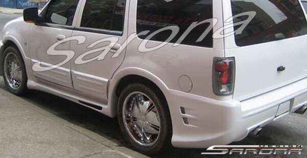 1997-2002 Ford Expedition Side Skirts